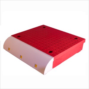 Azyl drogowy segment skrajny PCV-AS 500 x 500 x 100 mm