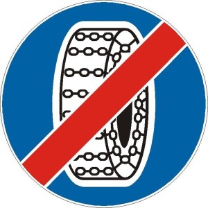 Znak C-19 - Koniec nakazu używania łańcuchów przeciwpoślizgowych -  I Generacja 600mm- (M) Mały