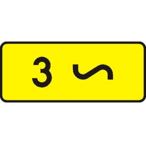 Znak T-4 - Tabliczka wskazująca liczbę zakrętów - II Generacja 460x250mm- (M) Mały/(S) Średni