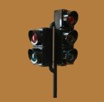 Sygnalizator 3/2-komorowy na metalowej skrzynce